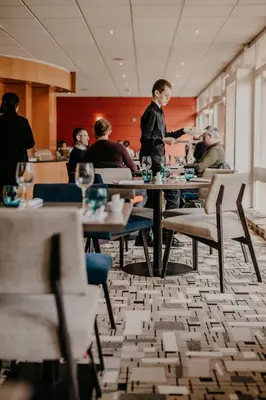 Clients de l'établissement Escale Oceania Brest