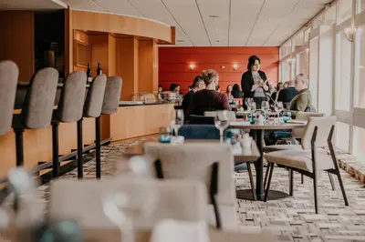 Clients de l'établissement Escale Oceania Brest