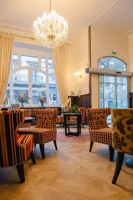 Coin salon dans l'établissement Grand Hôtel de l'Europe - Morlaix Centre