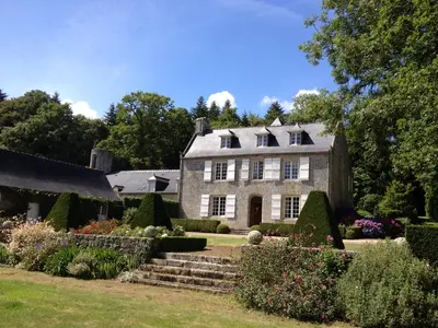 Jardin de l'établissement Manoir Tregont Mab
