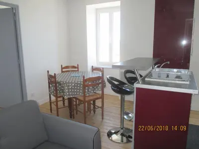 Cuisine ou kitchenette dans l'établissement Appartement Bord de Mer