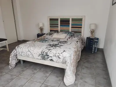 Un ou plusieurs lits dans un hébergement de l'établissement La maison rouge