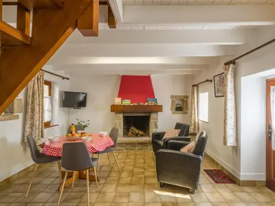 Télévision ou salle de divertissement dans l'établissement Holiday Home Chez Jeanne by Interhome