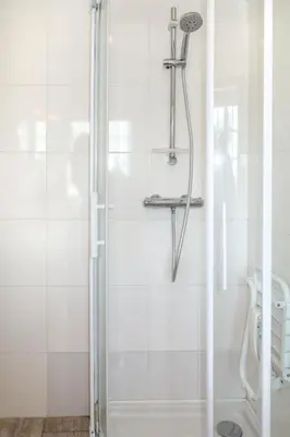 Salle de bains dans l'établissement Holiday Home Les Embruns by Interhome