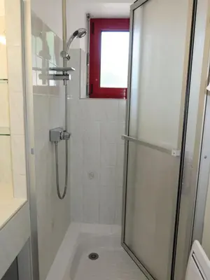 Salle de bains dans l'établissement Apartment Jasmin by Interhome