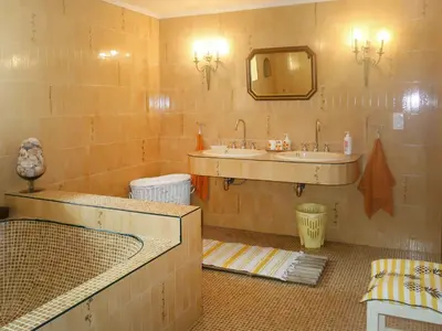 Salle de bains dans l'établissement Holiday Home Le Manoir by Interhome