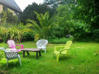 Jardin de l'établissement Holiday Home Le Manoir by Interhome