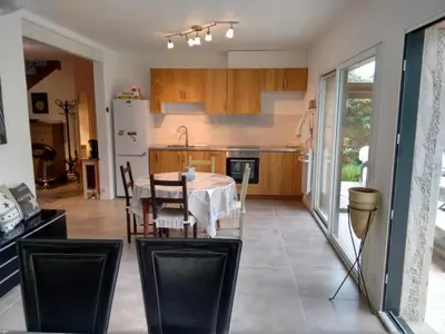 Cuisine ou kitchenette dans l'établissement Bois de Kador