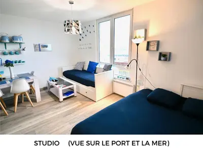 Un ou plusieurs lits dans un hébergement de l'établissement Appart Cosy Brest (La gare) vue mer