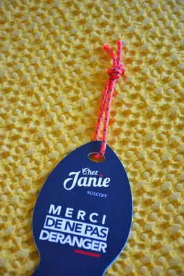 Certificat, récompense, panneau ou autre document affiché dans l'établissement Hotel du Centre - Chez Janie