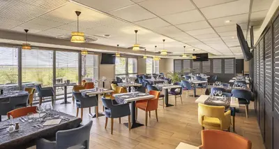 Coin salon dans l'établissement Best Western Côte des Sables Plouescat