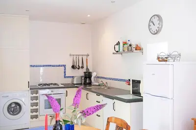 Cuisine ou kitchenette dans l'établissement Lescoat-le petit paradis