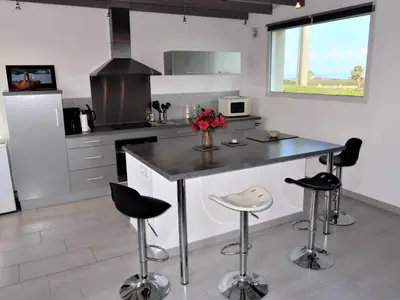 Cuisine ou kitchenette dans l'établissement Holiday Home Brise Marine by Interhome