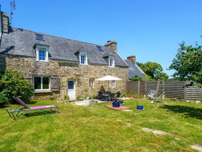Jardin de l'établissement Holiday Home Ty Jos by Interhome