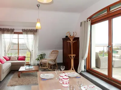 Coin salon dans l'établissement Apartment Belle vue sur mer by Interhome