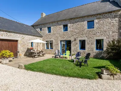 Jardin de l'établissement Holiday Home Maner Penfrat by Interhome