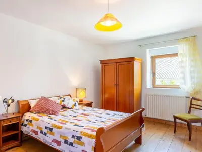 Un ou plusieurs lits dans un hébergement de l'établissement Holiday Home Maner Penfrat by Interhome