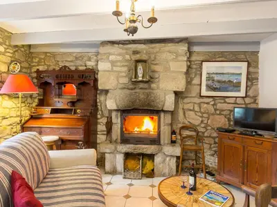Télévision ou salle de divertissement dans l'établissement Holiday Home Keranna by Interhome
