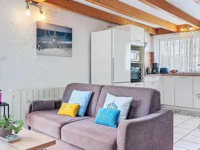 Cuisine ou kitchenette dans l'établissement Holiday Home Tal Ar Mor by Interhome