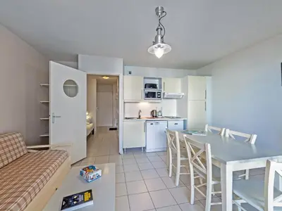 Cuisine ou kitchenette dans l'établissement Vacancéole - Le Domaine de Bertheaume