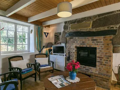 Télévision ou salle de divertissement dans l'établissement Holiday Home Ty Glaz by Interhome