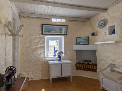 Cuisine ou kitchenette dans l'établissement Holiday Home Les Hortensias by Interhome