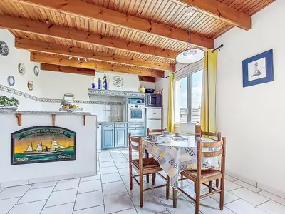 Cuisine ou kitchenette dans l'établissement Holiday Home Pors Bae by Interhome