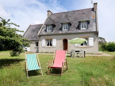 Jardin de l'établissement Holiday Home Les Genêts by Interhome