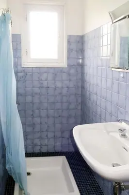 Salle de bains dans l'établissement Holiday Home Les Genêts by Interhome