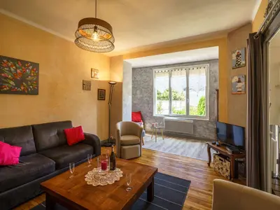 Coin salon dans l'établissement Holiday Home Ty Martelod by Interhome
