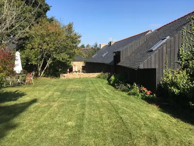 Jardin de l'établissement Les gites d'Hellen 2