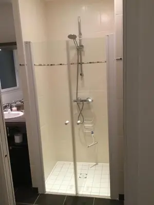 Salle de bains dans l'établissement Les sables