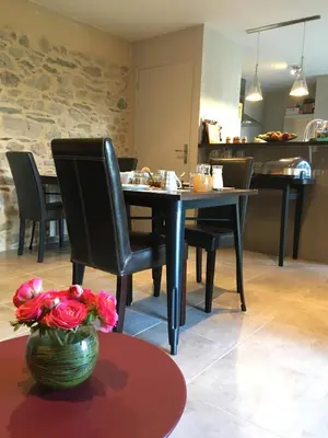 Coin salon dans l'établissement Le Clos Pen Kear