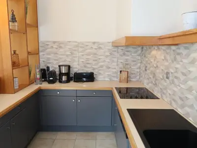 Cuisine ou kitchenette dans l'établissement Holiday Home Cremiou Beach by Interhome