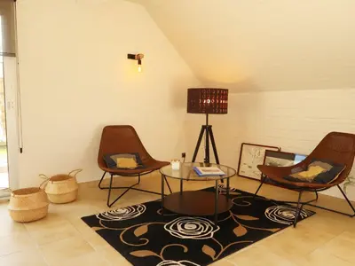 Coin salon dans l'établissement Holiday Home Cremiou Beach by Interhome