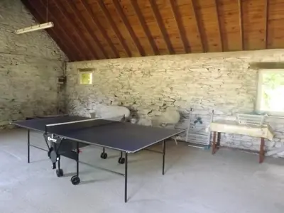 Tennis de table au sein de l'établissement Gite De Penn Ar Stank ou à proximité