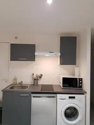 Cuisine ou kitchenette dans l'établissement Studios meublés Brest Saint Marc