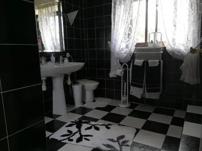 Salle de bains dans l'établissement Chez Herveline Le Fer - Chambres et table d'hôtes