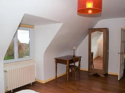 Plan de l'établissement Maison bretonne avec cour fleurie, WIFI et vélos à 1,4 km des plages à Trébeurden - FR-1-368-71