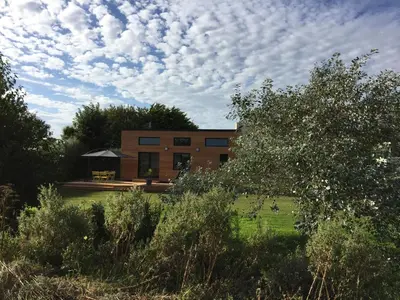 Jardin de l'établissement Tiny House sur la cote bretonne