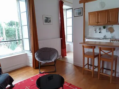 Cuisine ou kitchenette dans l'établissement Gîte du port Rhu