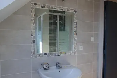 Salle de bains dans l'établissement Maison 