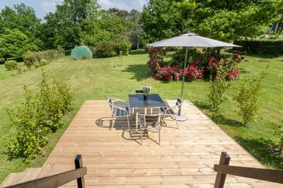 Jardin de l'établissement Roul'hôte du bout du monde