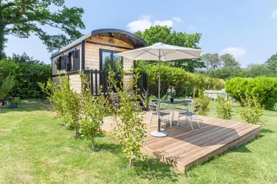 Jardin de l'établissement Roul'hôte du bout du monde