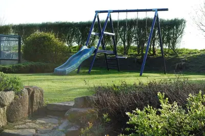 Aire de jeux pour enfants de l'établissement Domaine Des Abers