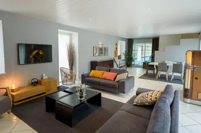Coin salon dans l'établissement Villa Marine