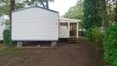 Jardin de l'établissement Mobile Home dans Domaine de Kerlann