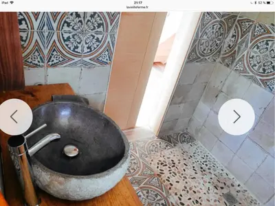 Salle de bains dans l'établissement La vieille ferme