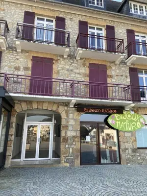 Façade ou entrée de l'établissement L améthystes