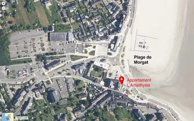 Vue générale sur la mer ou vue sur la mer prise depuis l'appartement
